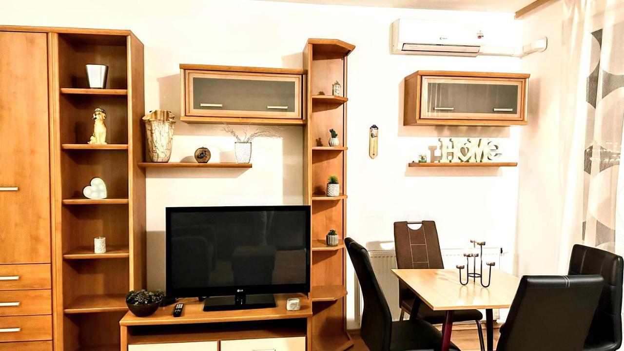 Flowers Apartman Appartement *